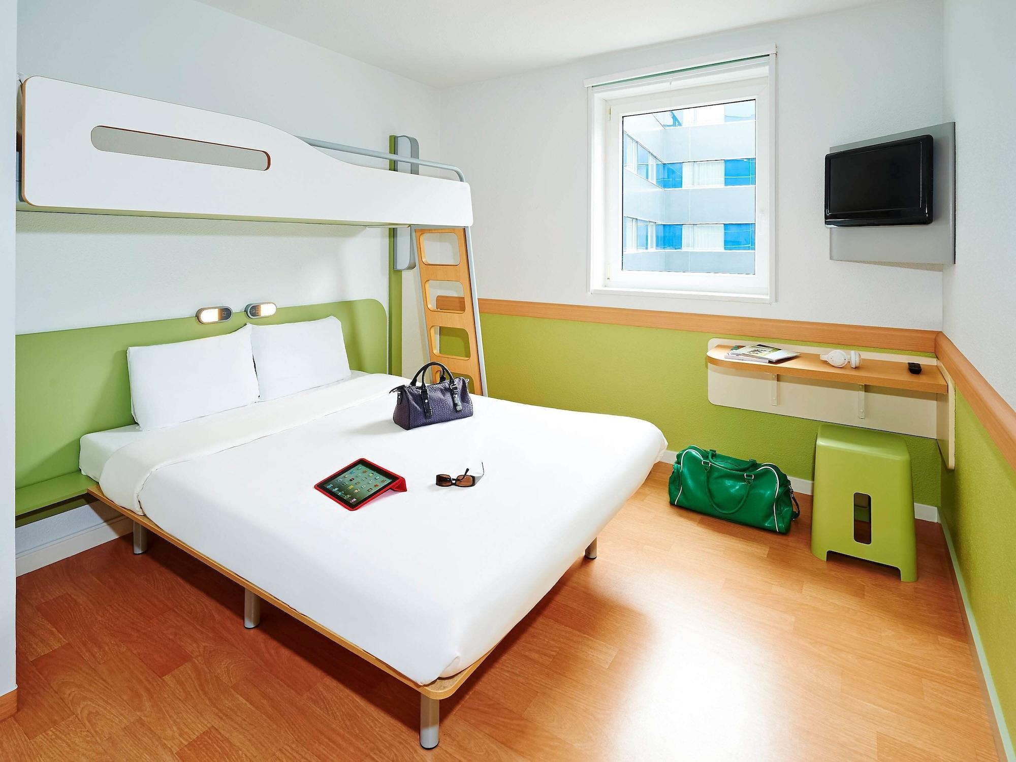 Ibis Budget Marseille Valentine Bagian luar foto
