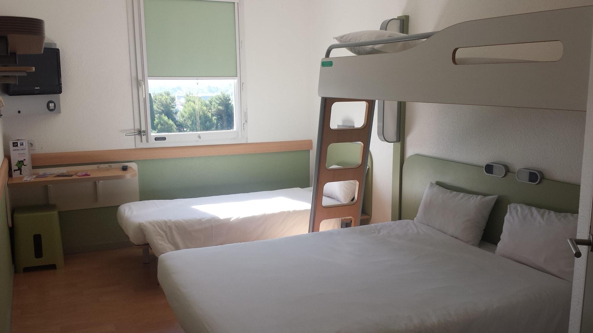 Ibis Budget Marseille Valentine Bagian luar foto