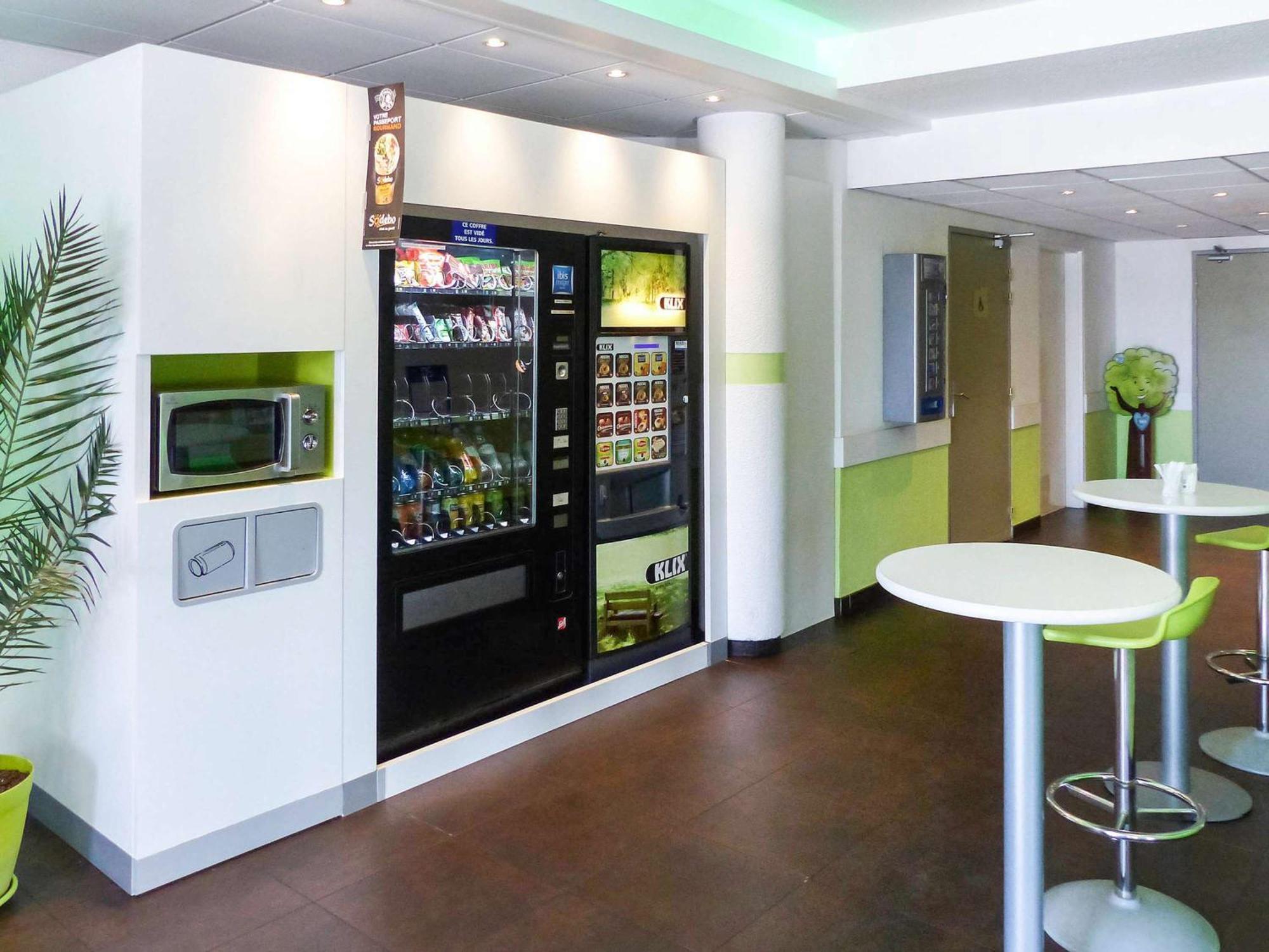 Ibis Budget Marseille Valentine Bagian luar foto