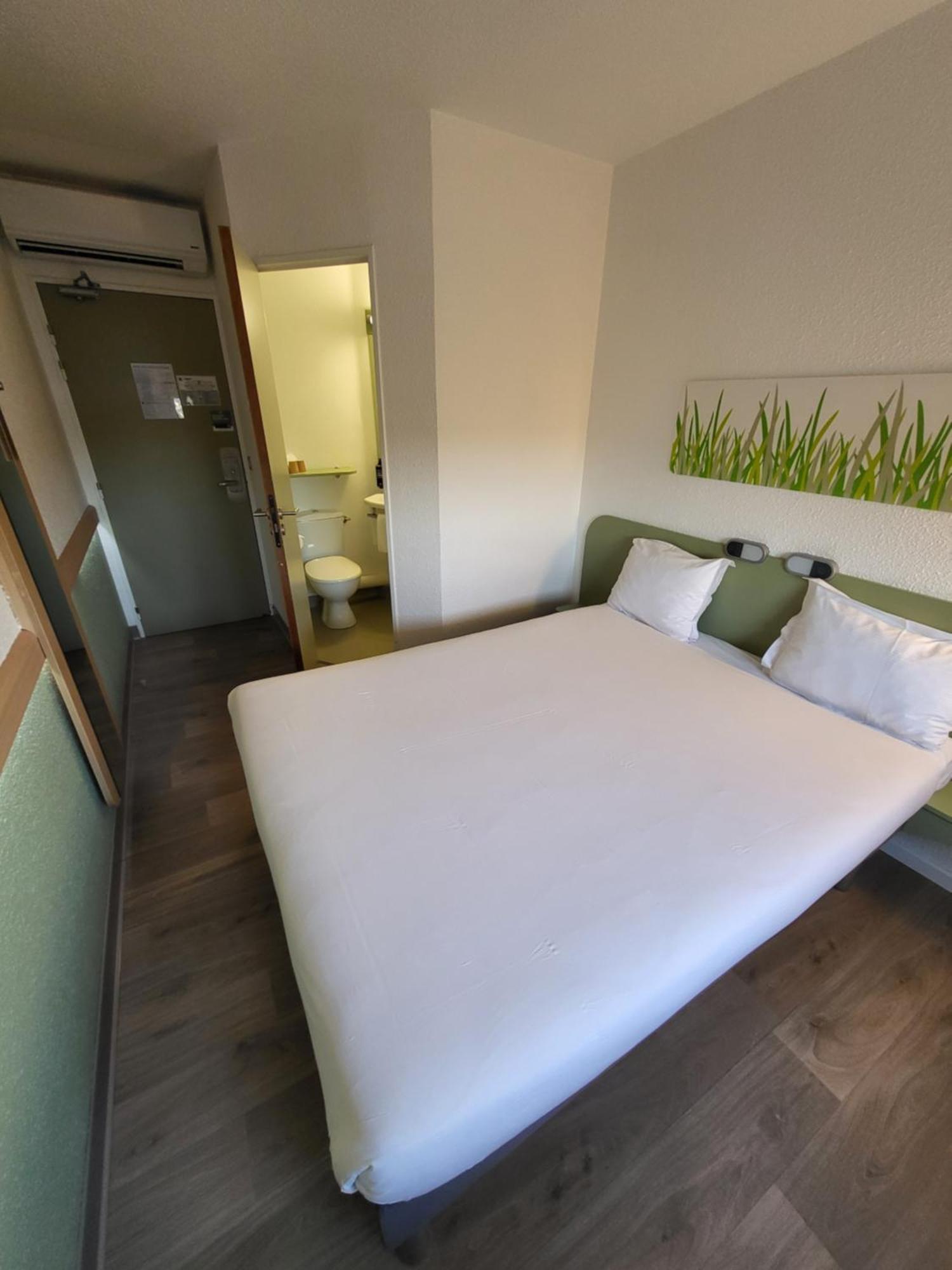 Ibis Budget Marseille Valentine Bagian luar foto
