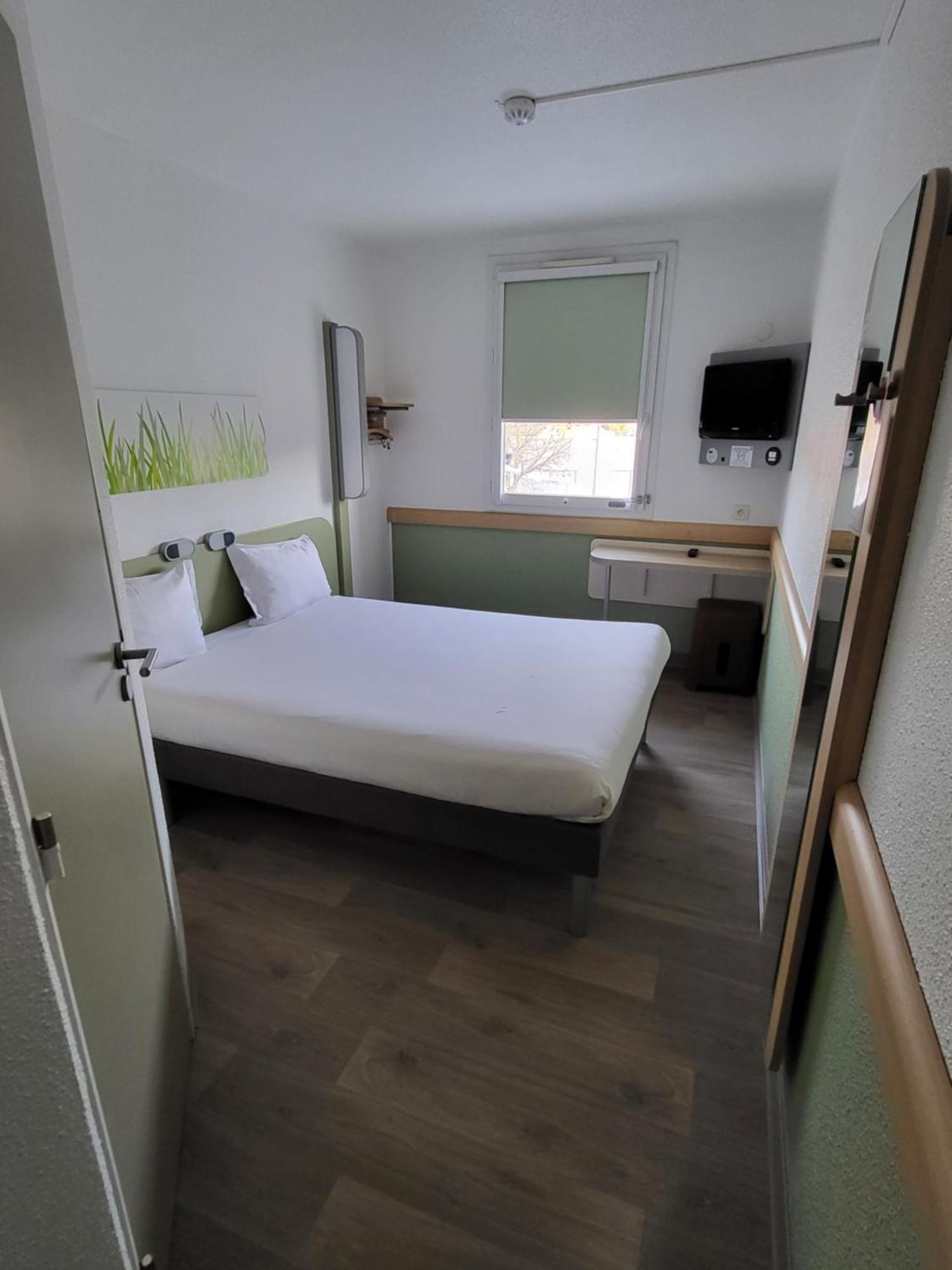 Ibis Budget Marseille Valentine Bagian luar foto