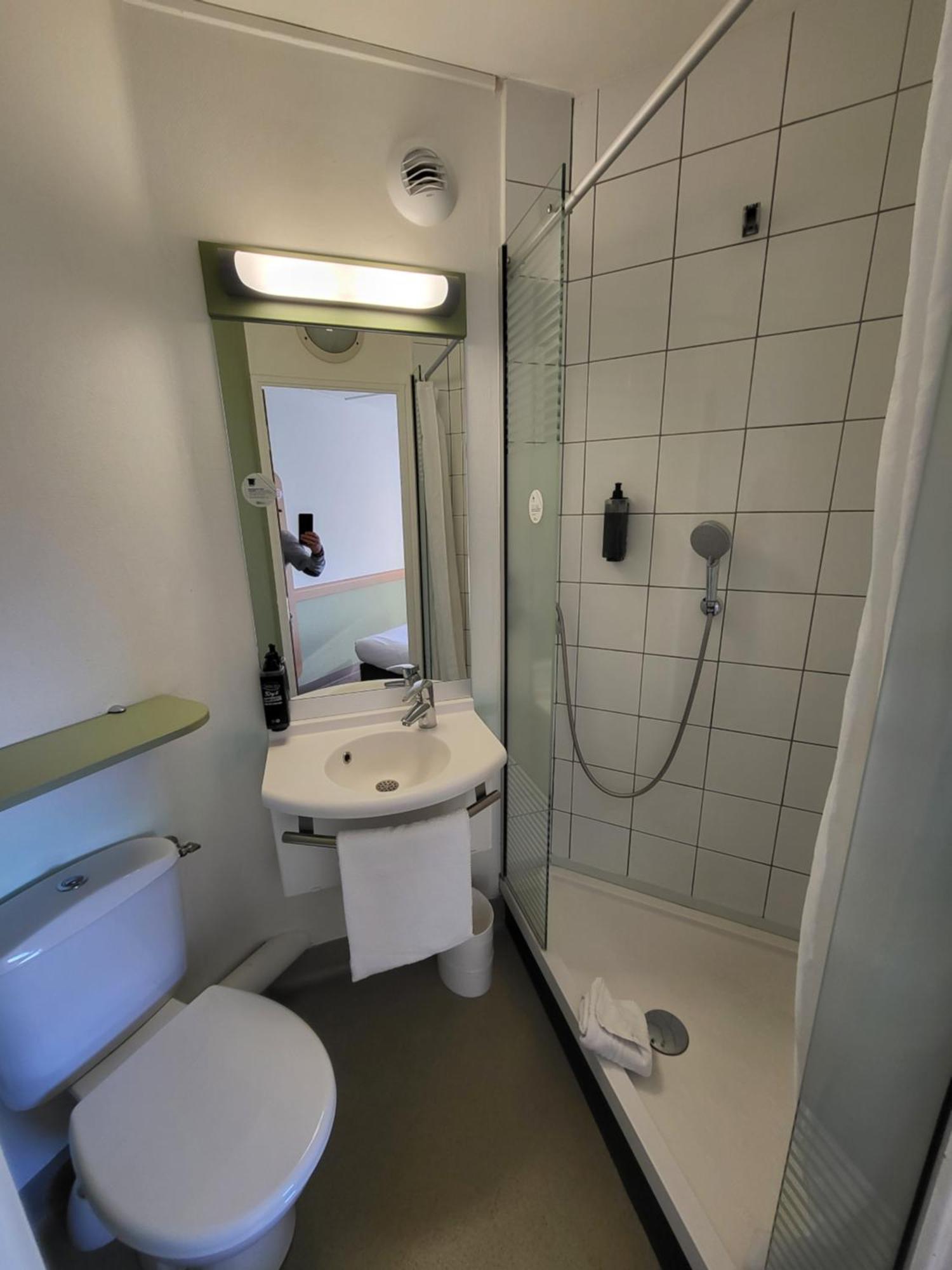 Ibis Budget Marseille Valentine Bagian luar foto
