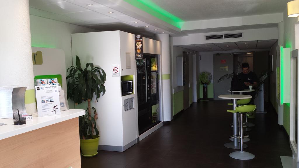 Ibis Budget Marseille Valentine Bagian luar foto